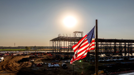 亚马逊承诺投资500亿美元 为美国政府提升AI和超