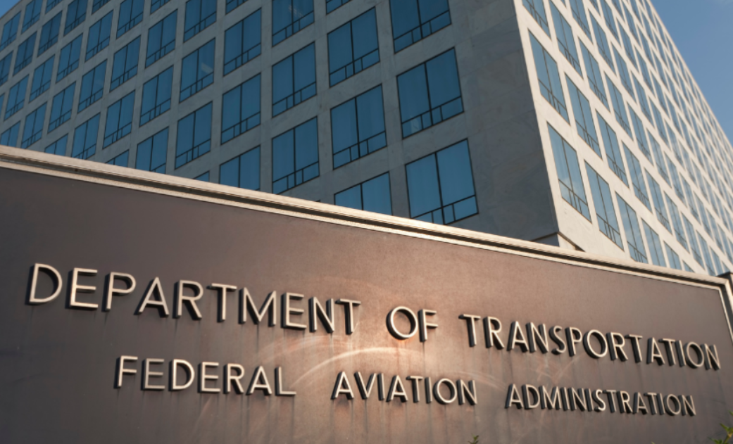 美国联邦航空局任命Peraton负责空中交通管制改革